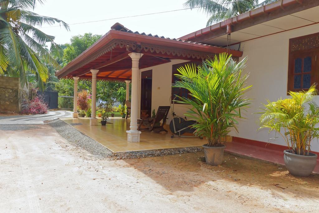 Damith Tourist Inn Mirissa Εξωτερικό φωτογραφία