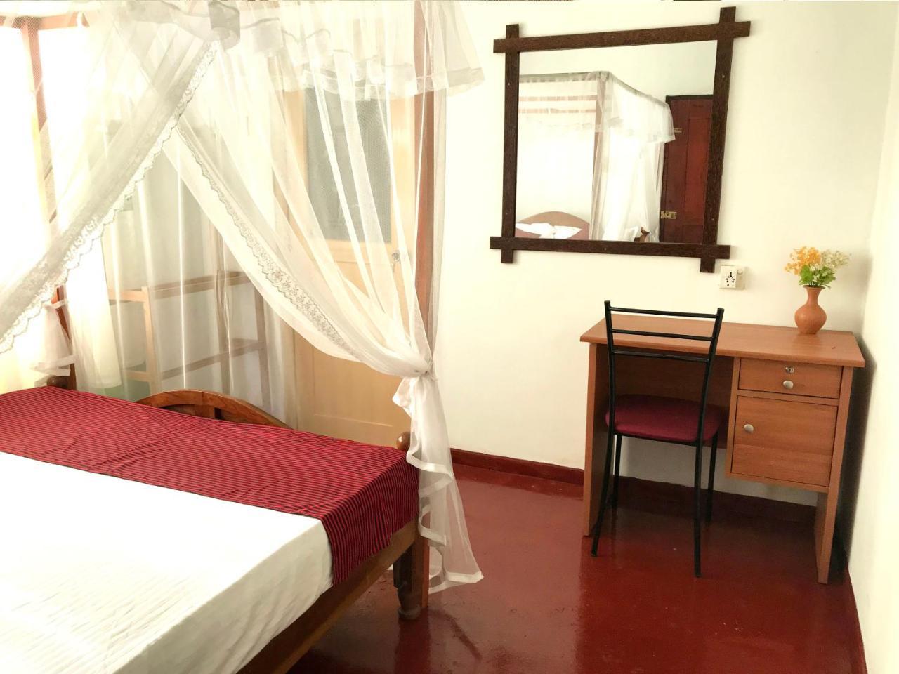 Damith Tourist Inn Mirissa Εξωτερικό φωτογραφία